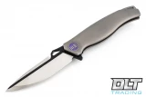 We Knife 606C - Plain Hande - Two Tone Blade