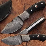 Custom Made Full Tang Damascus Steel Skinner Knife w/ Buffalo Horn Han